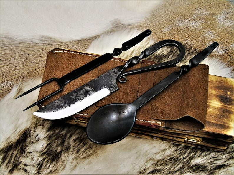 Medieval cutlery set, hand-forged